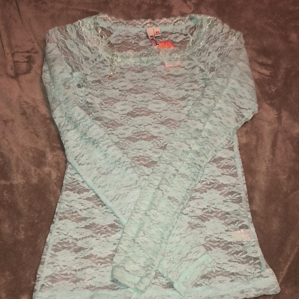 NWT Mudd All Lace Long Sleeved Top